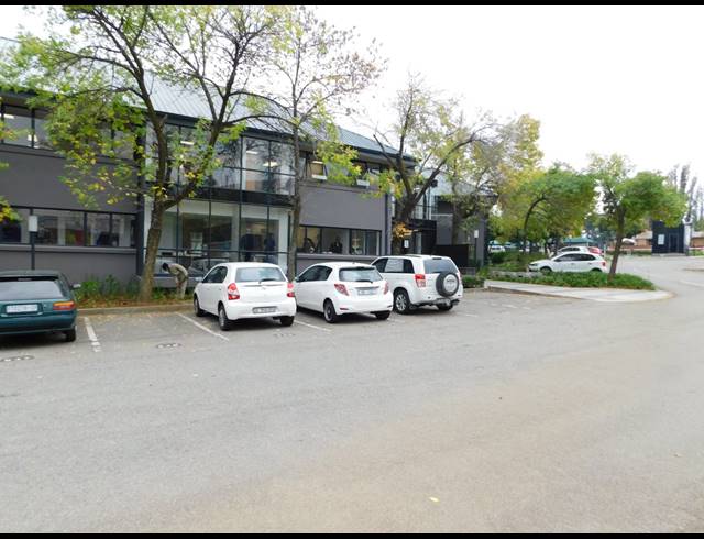 333M² OFFICE FOR SALE IN WOODMEAD